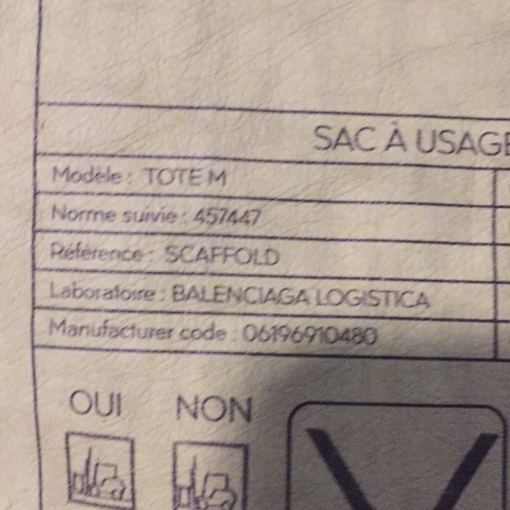 BALENCIAGA TOTE AUTHENTIC - Picture 13 of 16